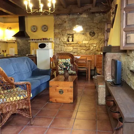 Dom wakacyjny La Foina Ceceda de Abajo